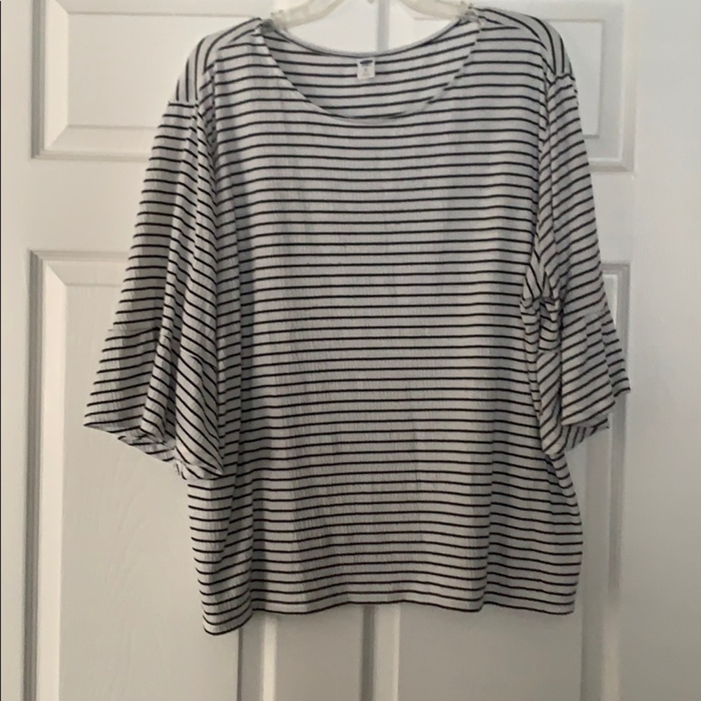 Flowy, Old Navy Top